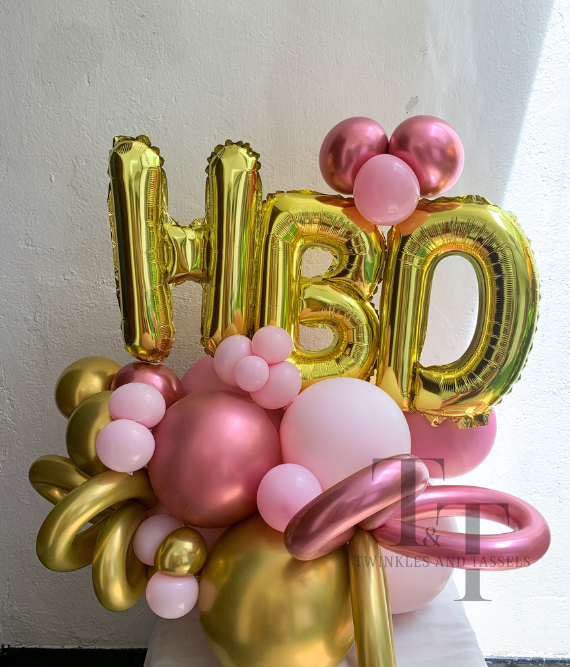 Customizable Letter Foil Balloon Table Piece